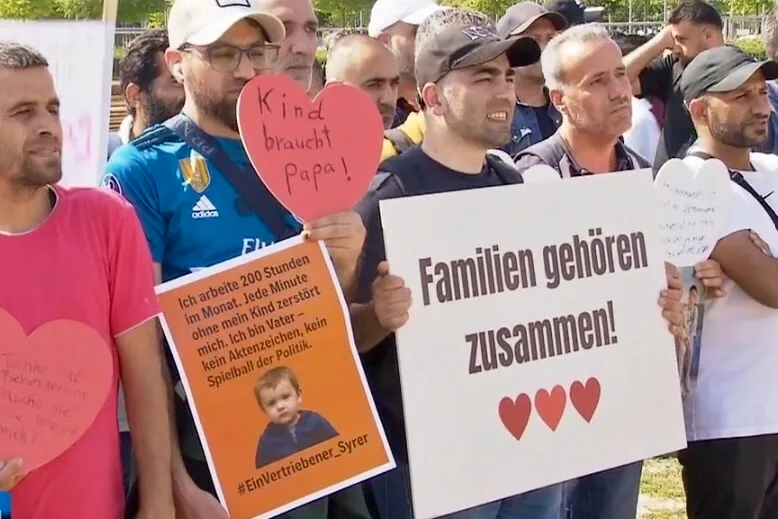 Almanya, Sığınmacıların Aile Birleşimini Askıya Aldı