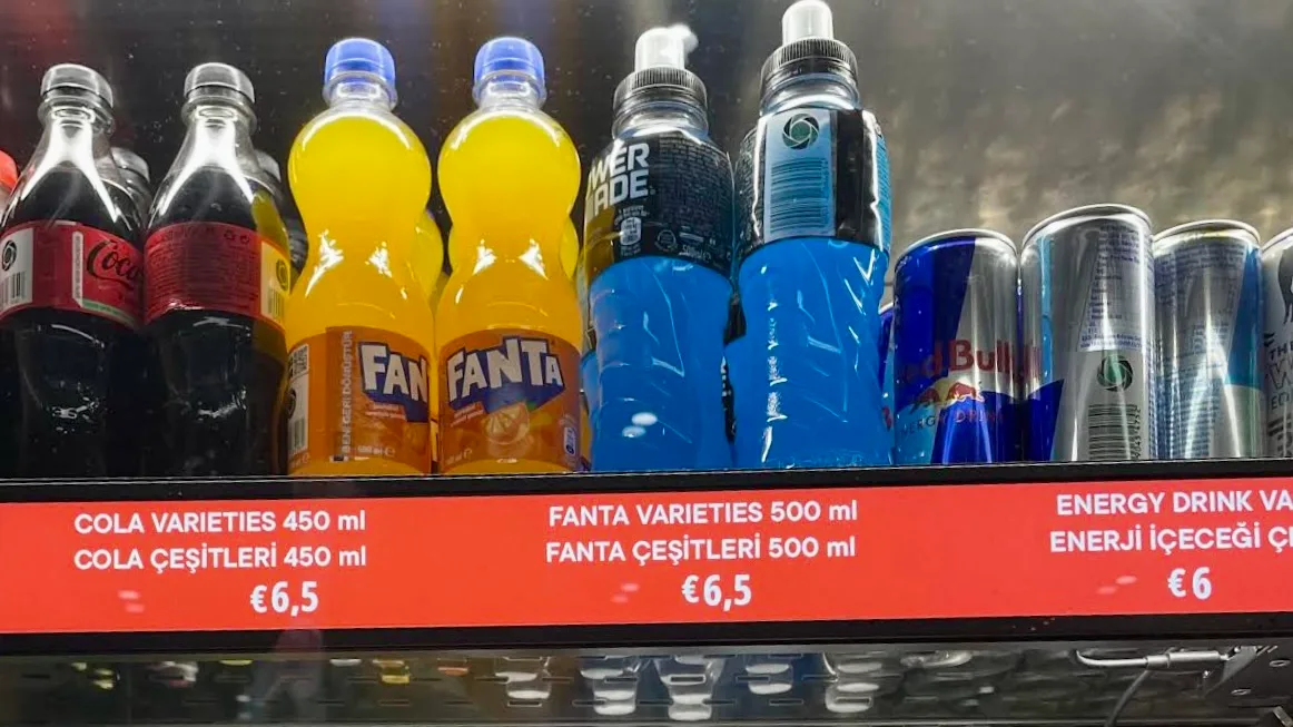 Havalimanlarında Yiyecek ve İçecek Fiyatları Neden Yüksek?