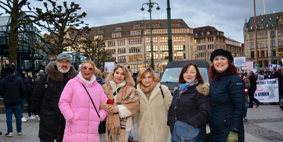Protest in Hamburg gegen Massaker an Aleviten in Syrien