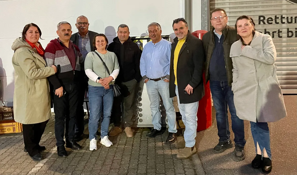 Bei Haak-Bir wird das Nevruz-Feuer für Gerechtigkeit und Freiheit entzündet