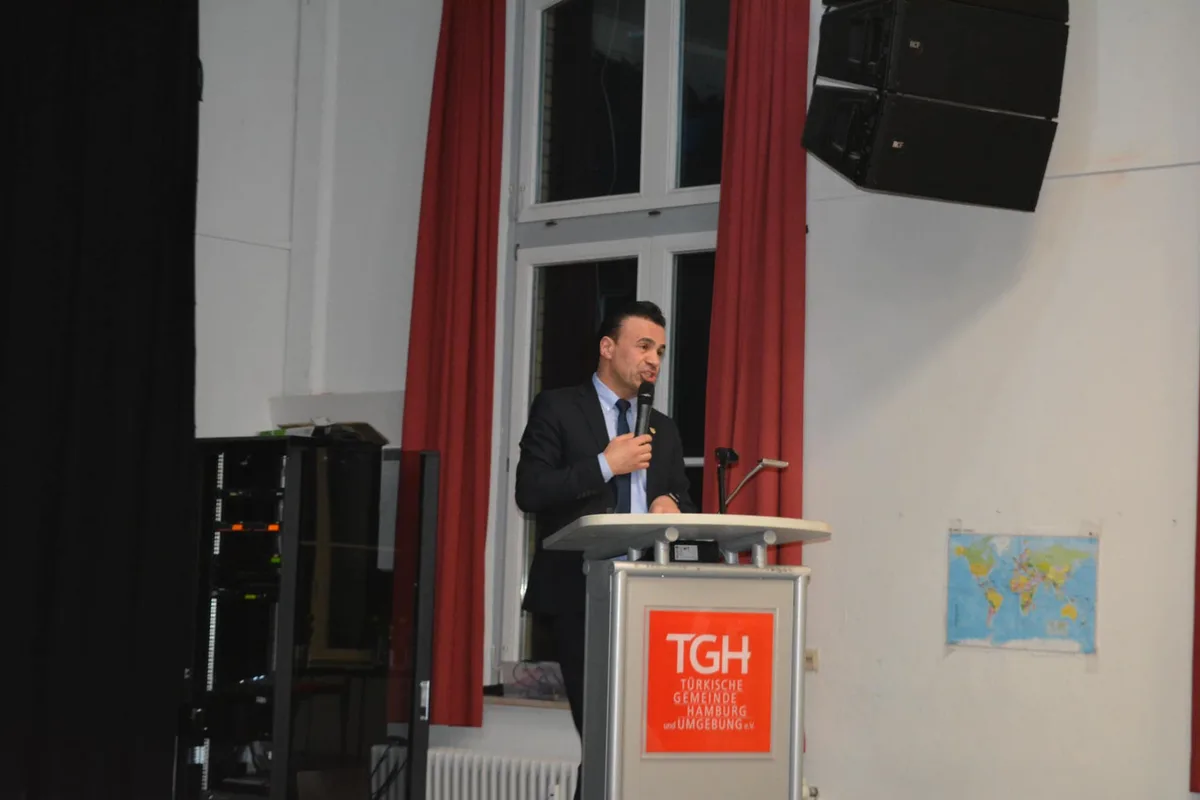 cdu-programi-turgut-duman-1024x683 CDU Hamburg Başkanı Dennis Thering'den Önemli Açıklamalar