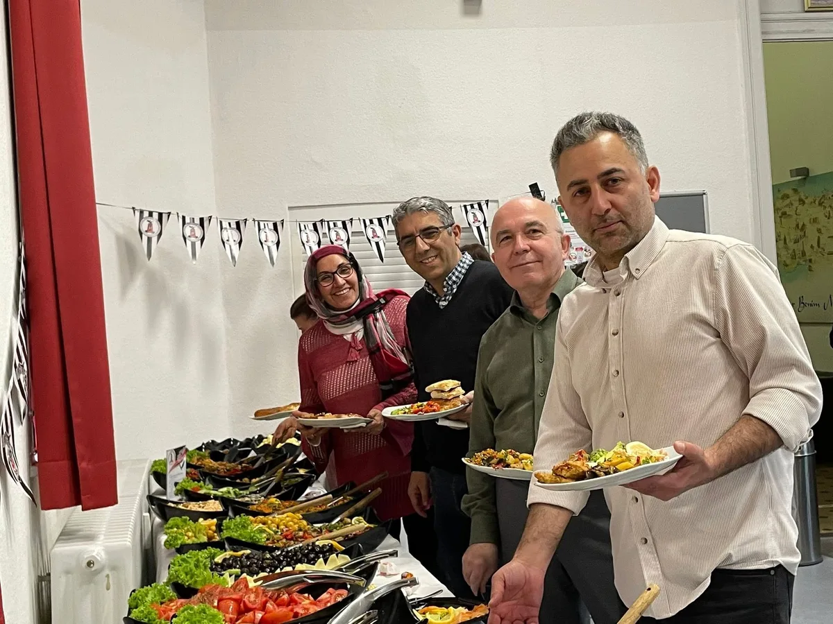 Goeruentue-7-1-1024x768 Hamburg Beşiktaşlılar Birliği’nden Coşkulu “Bahara Merhaba” Etkinliği