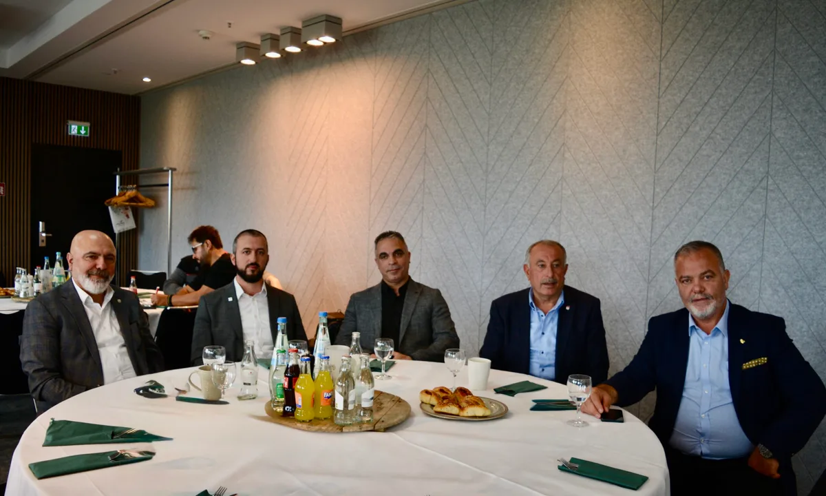 Unterstützung für Angehörige Gefallener beim EMŞAV-Treffen in Hamburg