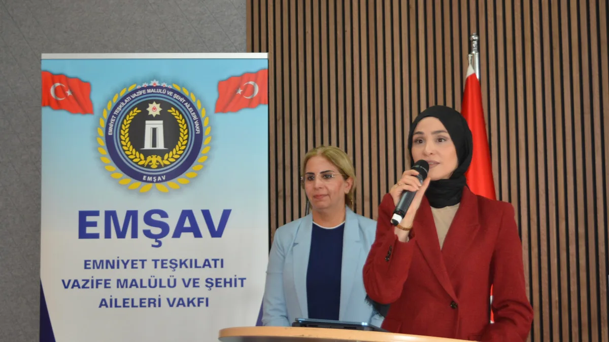 Unterstützung für Angehörige Gefallener beim EMŞAV-Treffen in Hamburg
