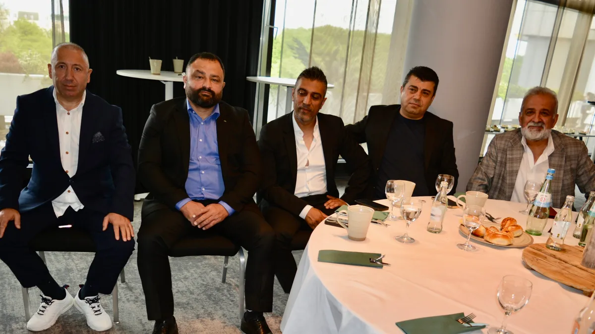 Unterstützung für Angehörige Gefallener beim EMŞAV-Treffen in Hamburg