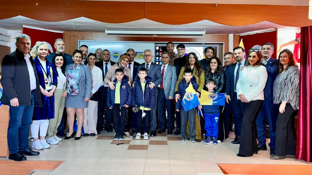 Unknown-50-1024x576 Hamburg Fenerbahçeliler Derneği, Yozgat’ta Minik Kalpleri Isıttı