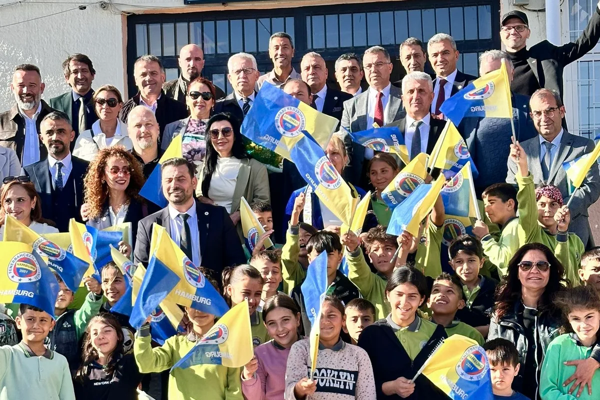 Unknown-53-1024x683 Hamburg Fenerbahçeliler Derneği, Yozgat’ta Minik Kalpleri Isıttı