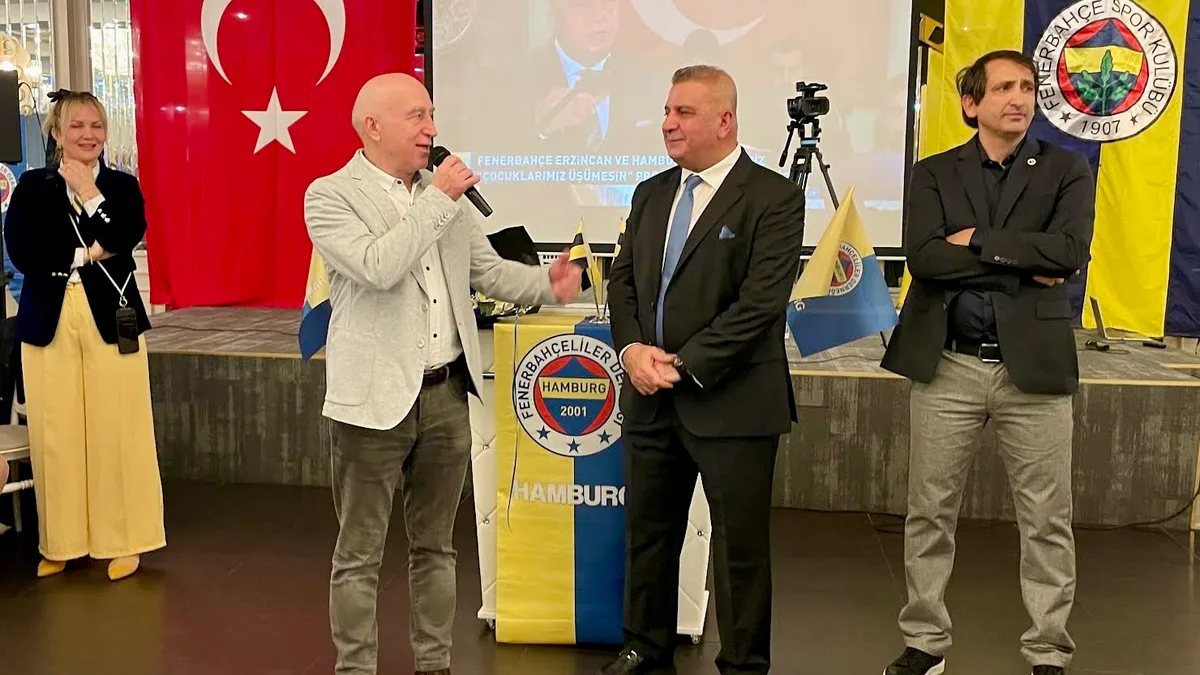 Solidaritätstreffen der Hamburger Fenerbahçe-Fans