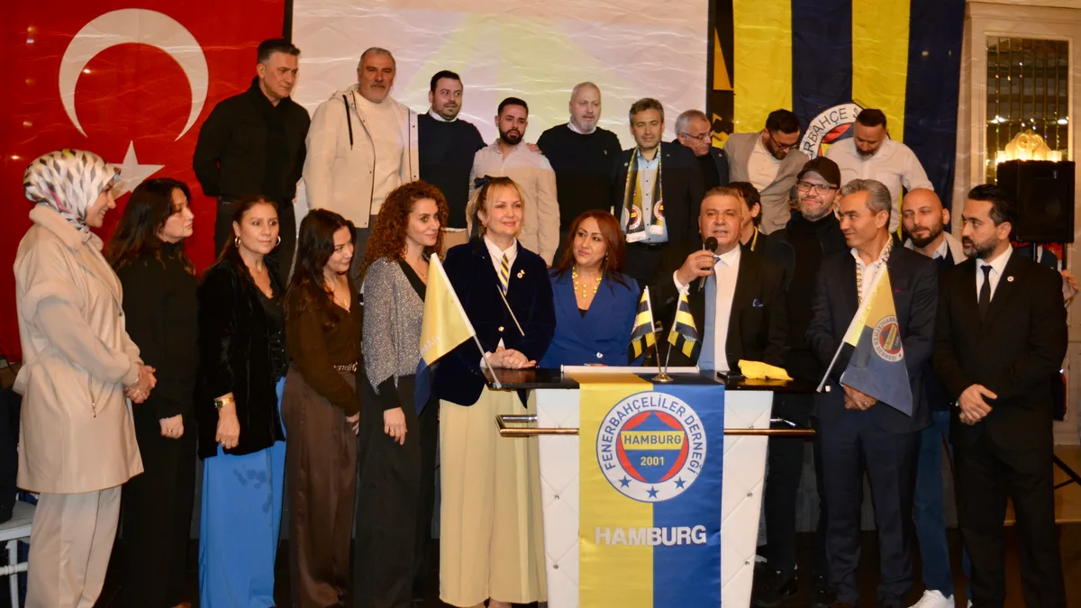Solidaritätstreffen der Hamburger Fenerbahçe-Fans