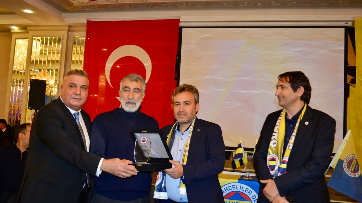 Solidaritätstreffen der Hamburger Fenerbahçe-Fans