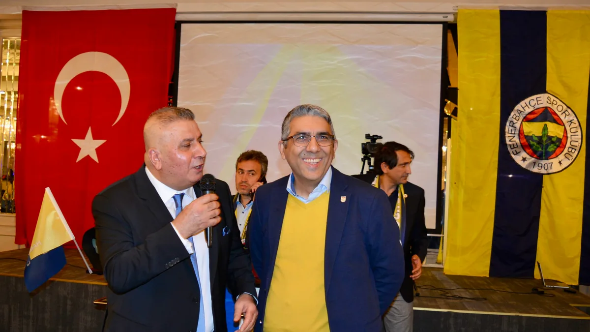 Solidaritätstreffen der Hamburger Fenerbahçe-Fans