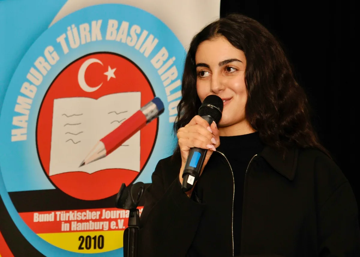 HTBB_9-1024x732 Hamburg’da Güçlü Yarınlar İçin Türk Medyası ve Toplumu Buluştu