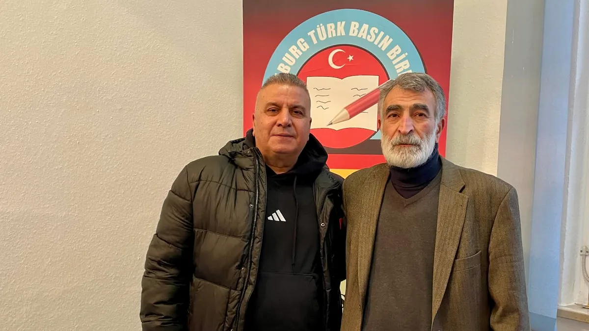 0-23-1024x576 Fenerbahçeliler Hamburg’da Kulaklara Ses Oldu