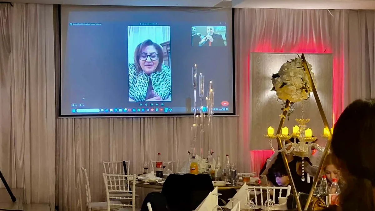 Fatma Şahin live beim Gaziantep-Abend in Hamburg zugeschaltet