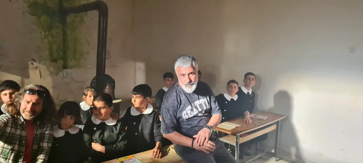 halil-babur-fil-cekimi-5-1024x461 Halil Babür’ün Dev Projesi "Fırtınada Gençliğim"