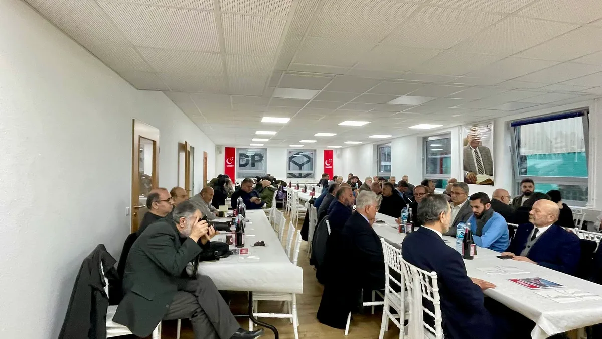 0-27-1024x576 Erbakan’ın Büyük Türkiye İdeali Hamburg’da Anlatıldı
