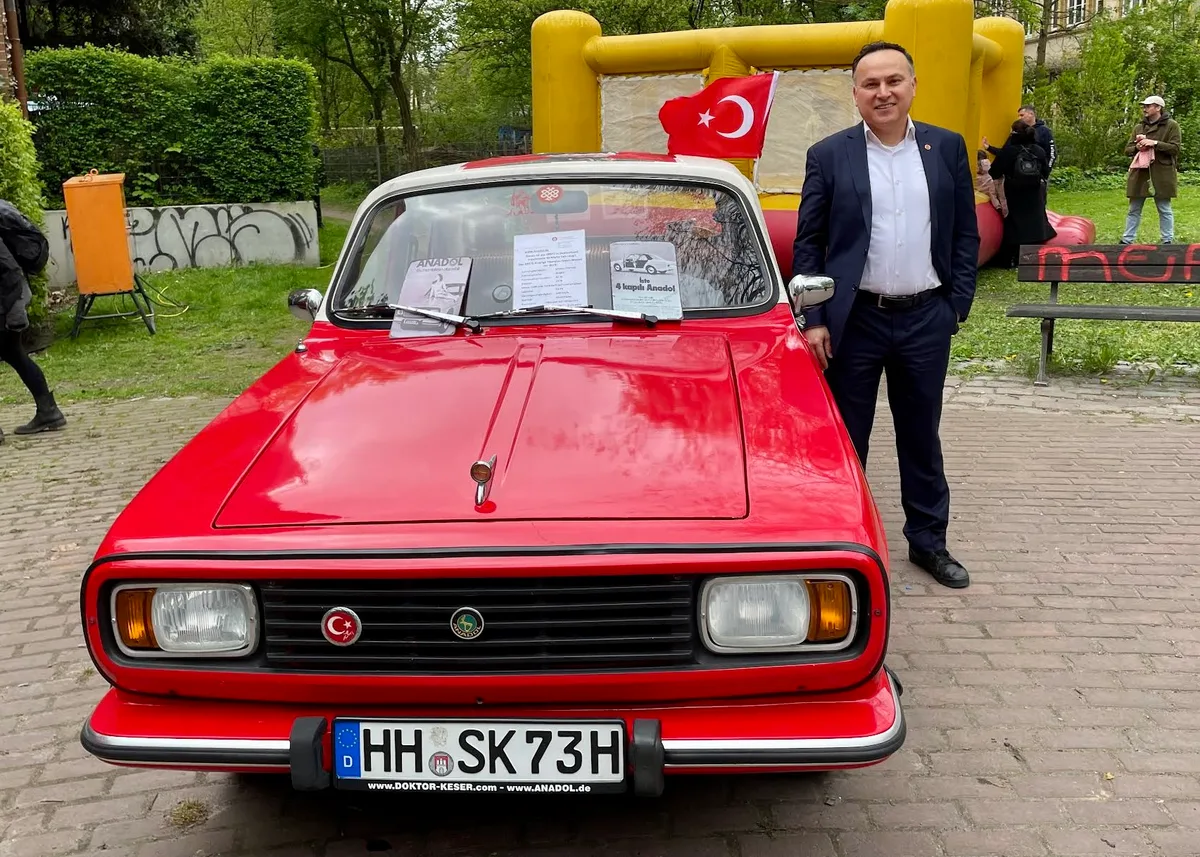 0-2-1024x732 Hamburg’da Binlerce Kişi 23 Nisan Kutlamasında Buluştu