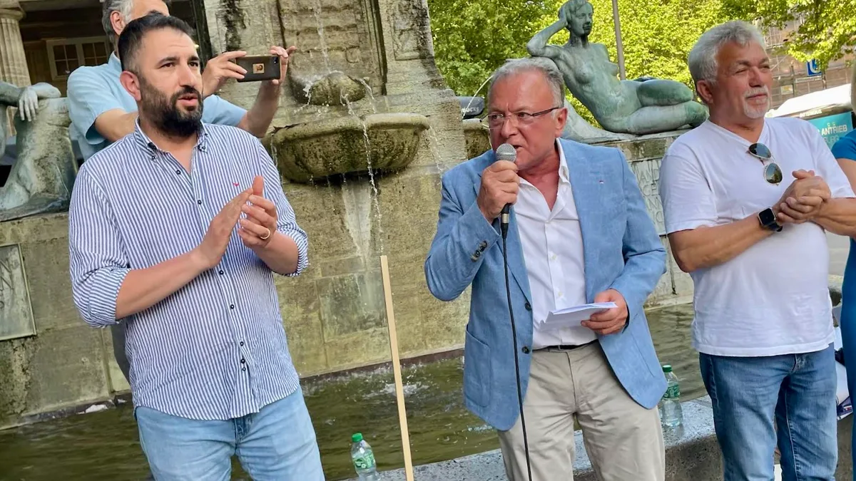 Hamburg: Kundgebung für Demokratie und den Willen des Volkes