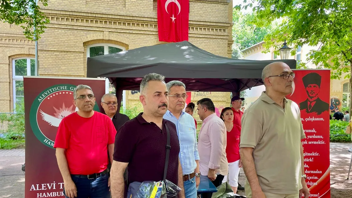 0-28-1050x591 Hamburg’da 19 Mayıs Gençlik ve Spor Bayramı Coşkusu Yaşandı