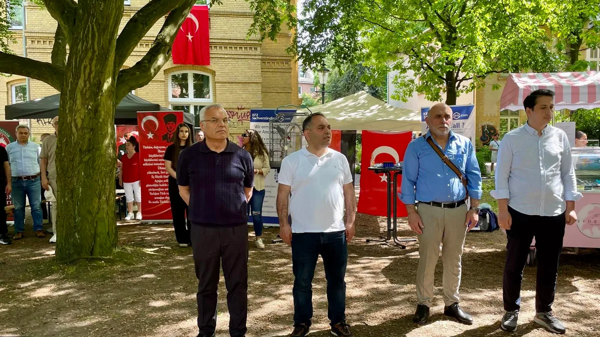 0-33-1050x591 Hamburg’da 19 Mayıs Gençlik ve Spor Bayramı Coşkusu Yaşandı
