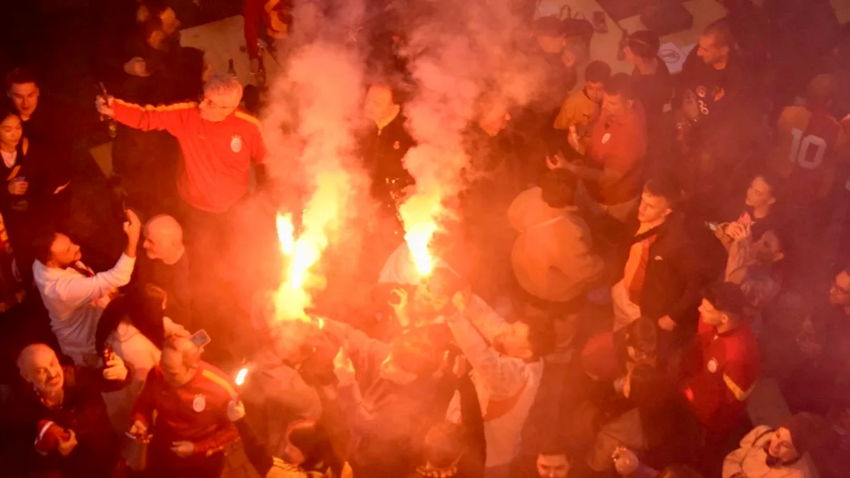 PHOTO-2026-05-10-16-54-23-1024x576 Galatasaray’ın Şampiyonluğu Hamburg’da Coşkuyla Kutlandı