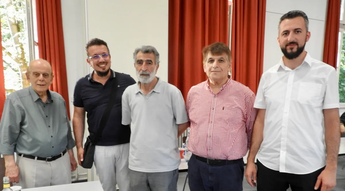Goruntu-11-1050x581 Hamburg’da Medya-STK Buluşmasında Birlik Vurgusu
